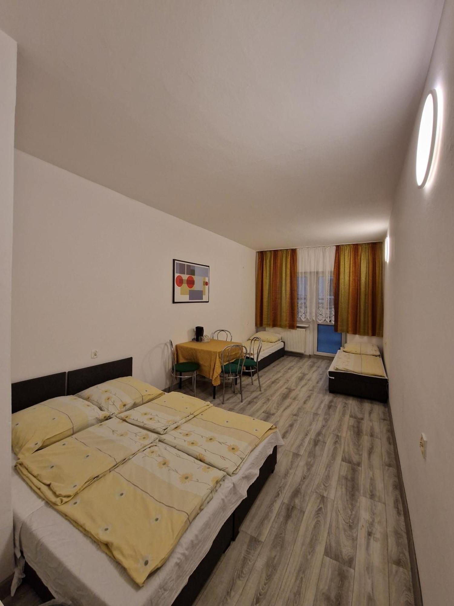Peters Hotel Turawa Bagian luar foto