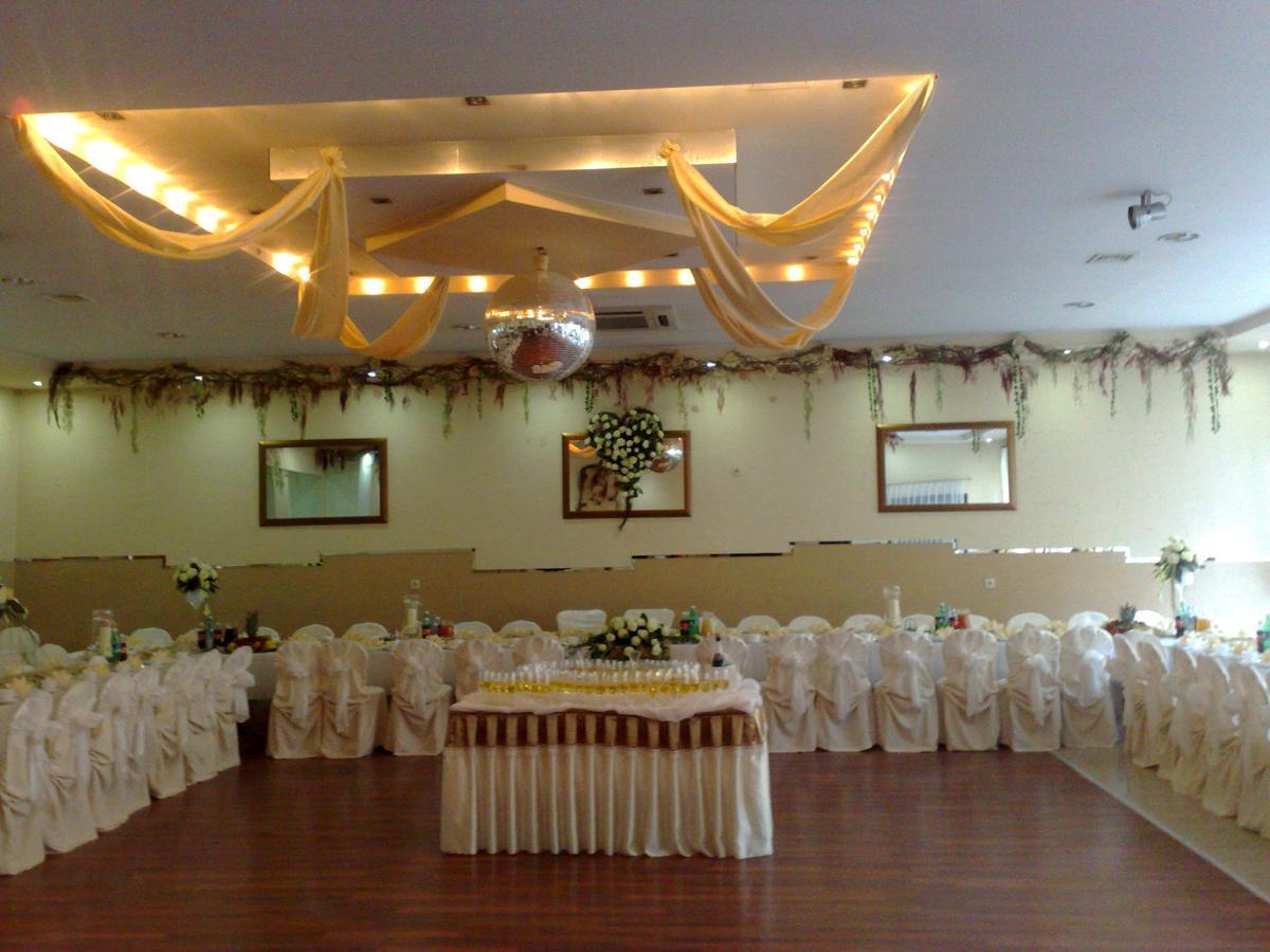 Peters Hotel Turawa Bagian luar foto
